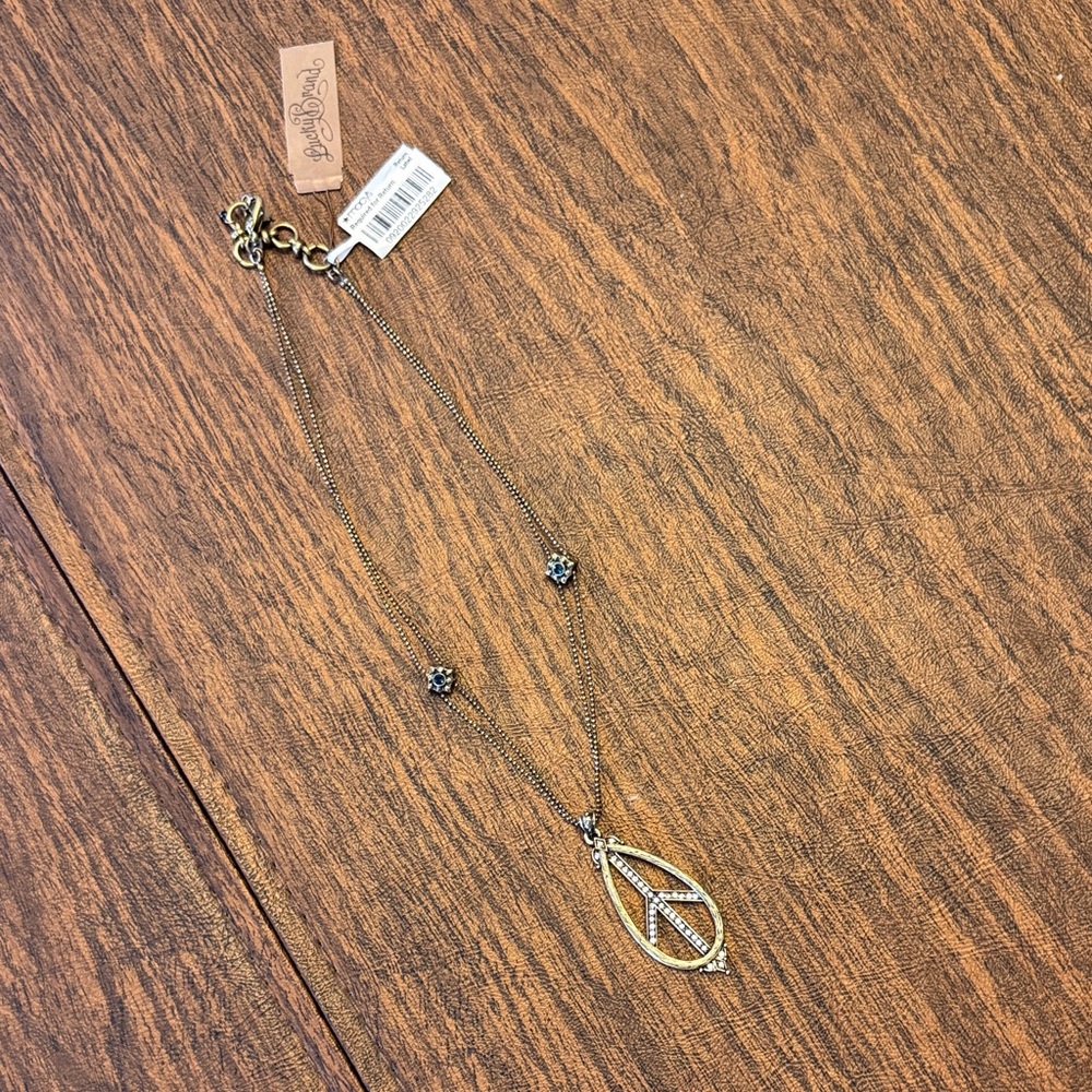 Lucky Brand Gold Pendant Necklace